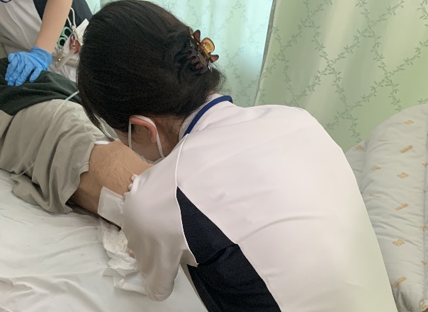 皮膚・排泄ケア認定看護師